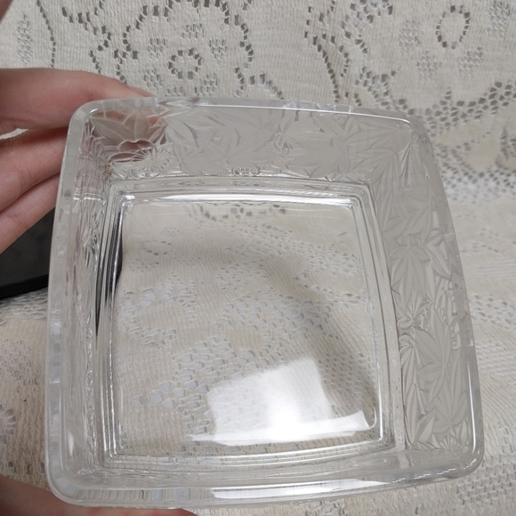 Japanese Cherry Blossom Maple Leaf Glass Trinket Box Black Lacquer Wooden Lid - Picture 10 of 10